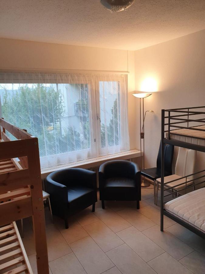 Viktoria Budget Hostel Zurich Bagian luar foto