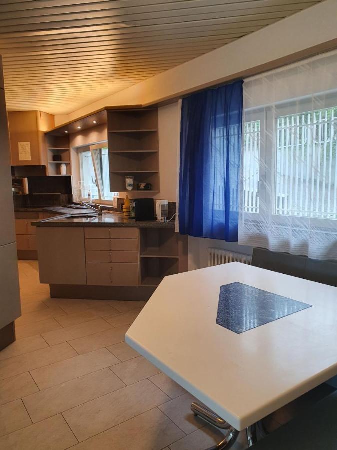 Viktoria Budget Hostel Zurich Bagian luar foto