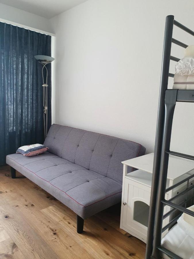 Viktoria Budget Hostel Zurich Bagian luar foto