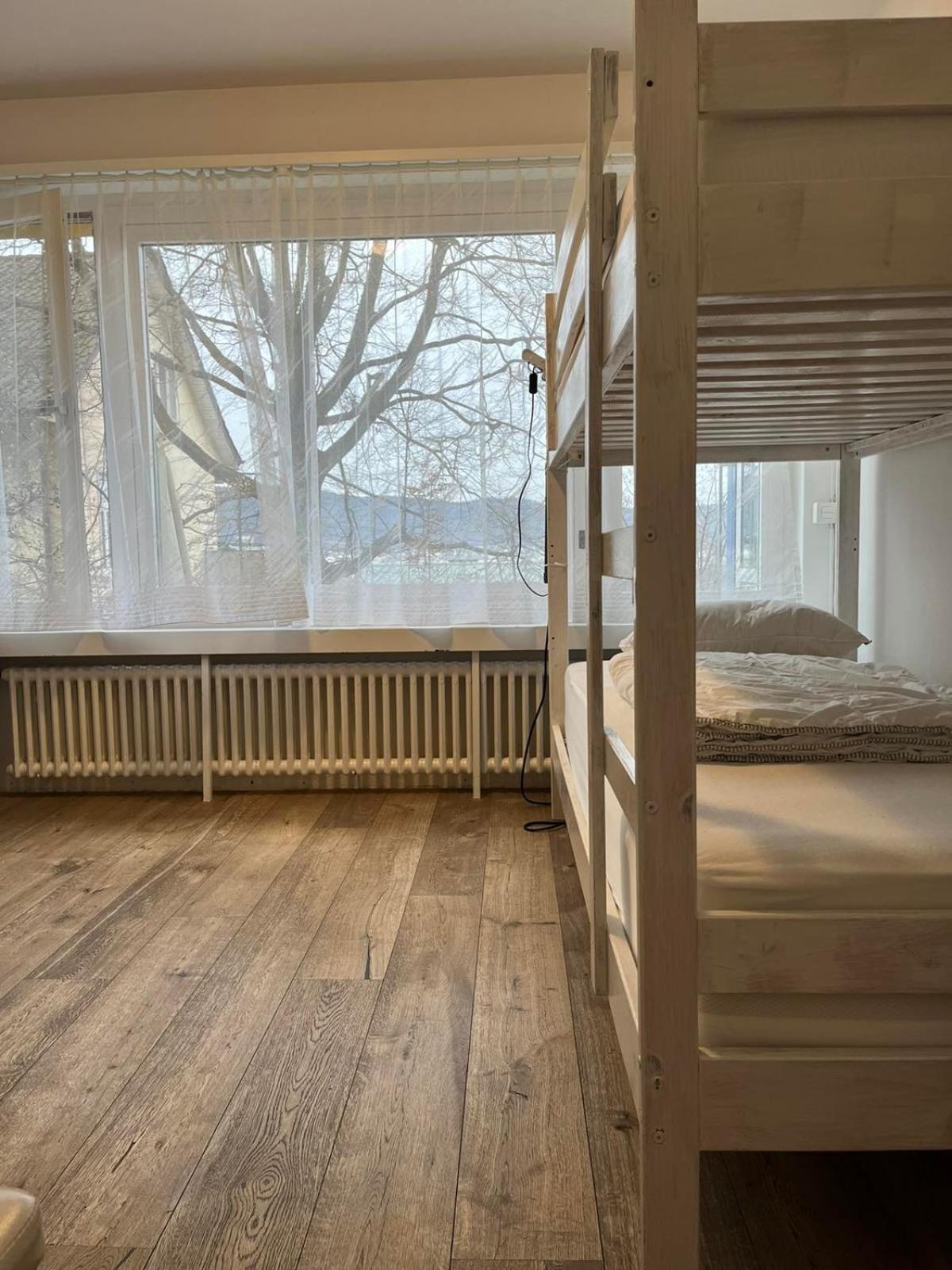 Viktoria Budget Hostel Zurich Bagian luar foto
